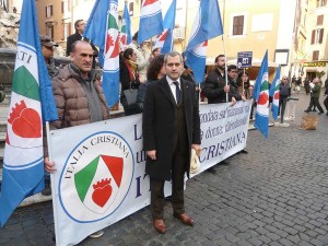 Manifestazione_per_la_famiglia_Italia_Cristiana_2