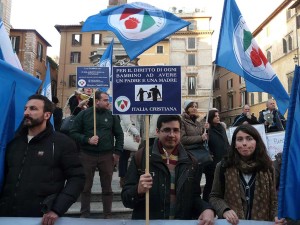 Manifestazione_per_la_famiglia_Italia_Cristiana_3